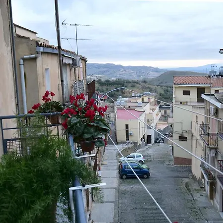 Sikelia Apartment Caltagirone Exterior photo